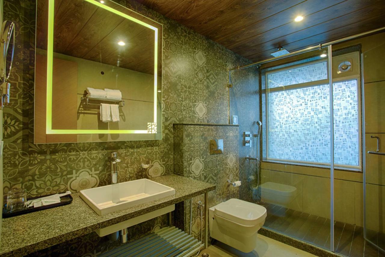 Four Vedas Hotel & Resort Siliguri Ngoại thất bức ảnh