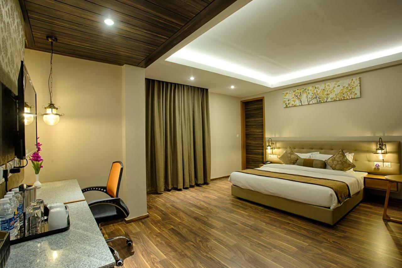 Four Vedas Hotel & Resort Siliguri Ngoại thất bức ảnh